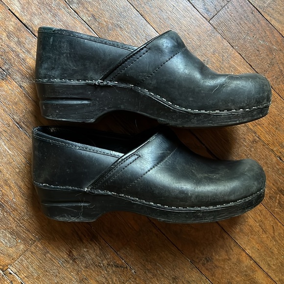 Dansko clogs - Picture 3 of 4